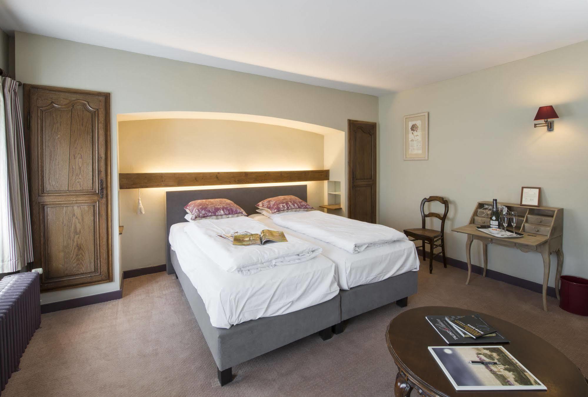 Hotel Beau Sejour Villers-sur-Lesse Exterior photo